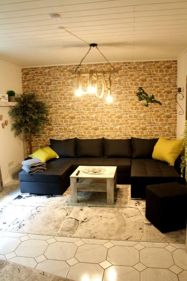 Ferienwohnung " Gecko 2 " Andernach Exterior photo